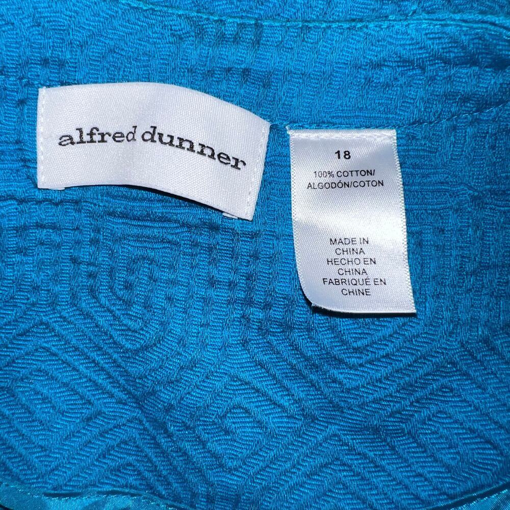 Alfred Dunner women’s size 18 Jacquard jewel embellished open blazer Y2K - Picture 9 of 9